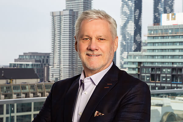 An image of Mark Knapton, Senior Vice-President, Call Centre Operations & Customer Loyalty at SiriusXM Canada.